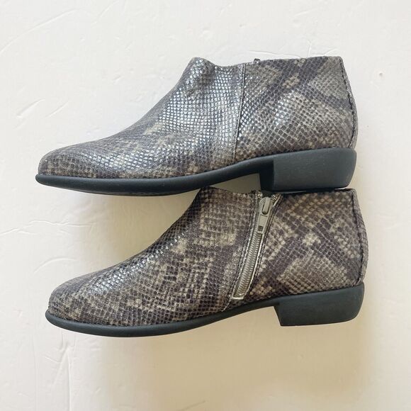 Aerosoles Womens Sophia Brown Boots Size 7 Snake Print Zip - Picture 2 of 10